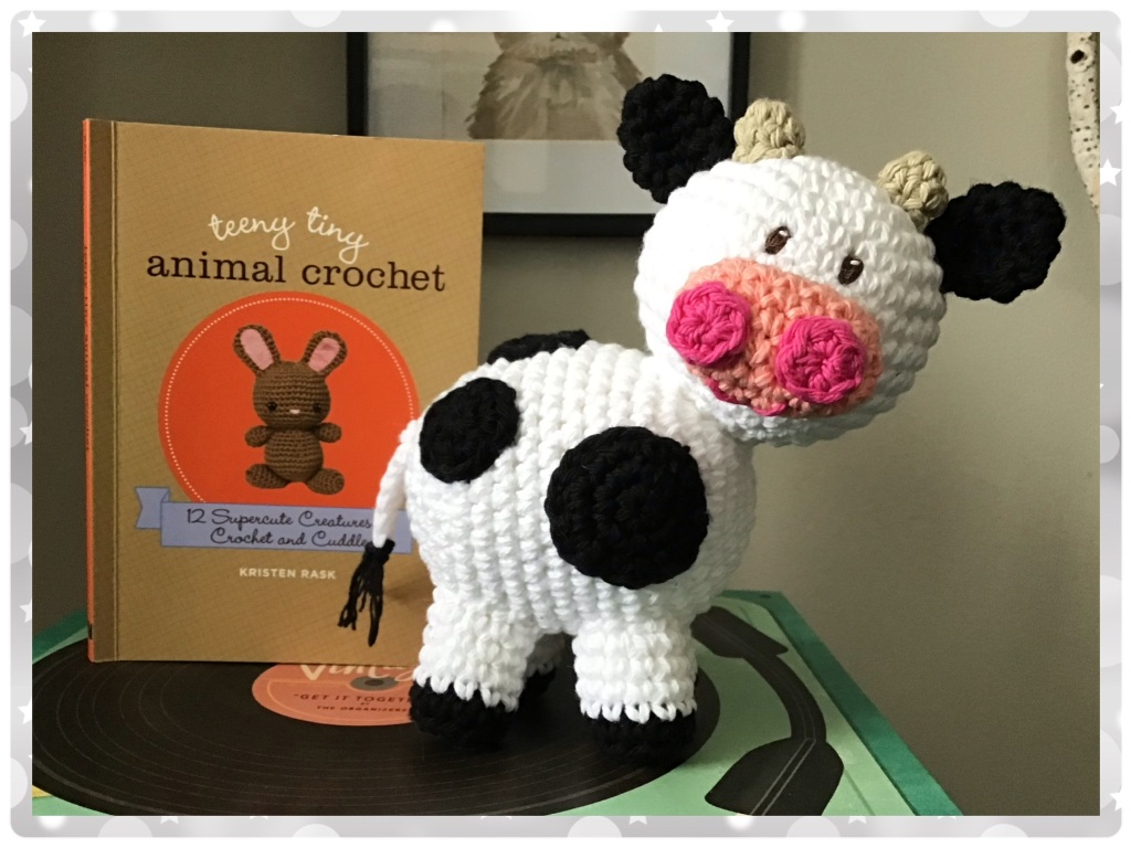 Cow stuffie from the mini pattern book 'teeny tiny animal crochet' edited by Kristen Rask