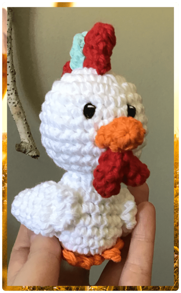 Chicken from "Mini Amigurumi Birds by Sarah Abbondio"